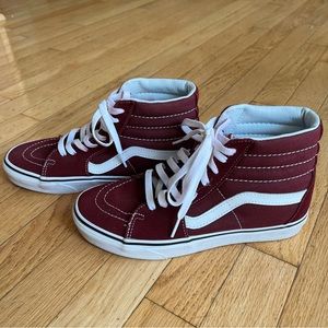Vans Sk8 Hi Pig Suede Shoe in Pomegranate size 6.5M, 8W